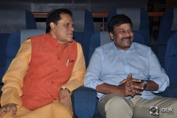 Chiranjeevi at Sachin Tendulkar Kadu Premiere Show